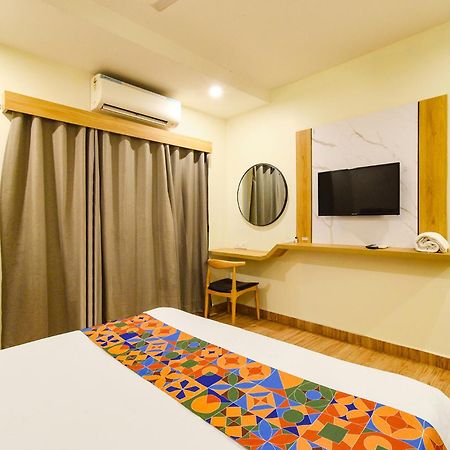 Fabhotel White Ridge - Kondapur Kondapur  Екстериор снимка