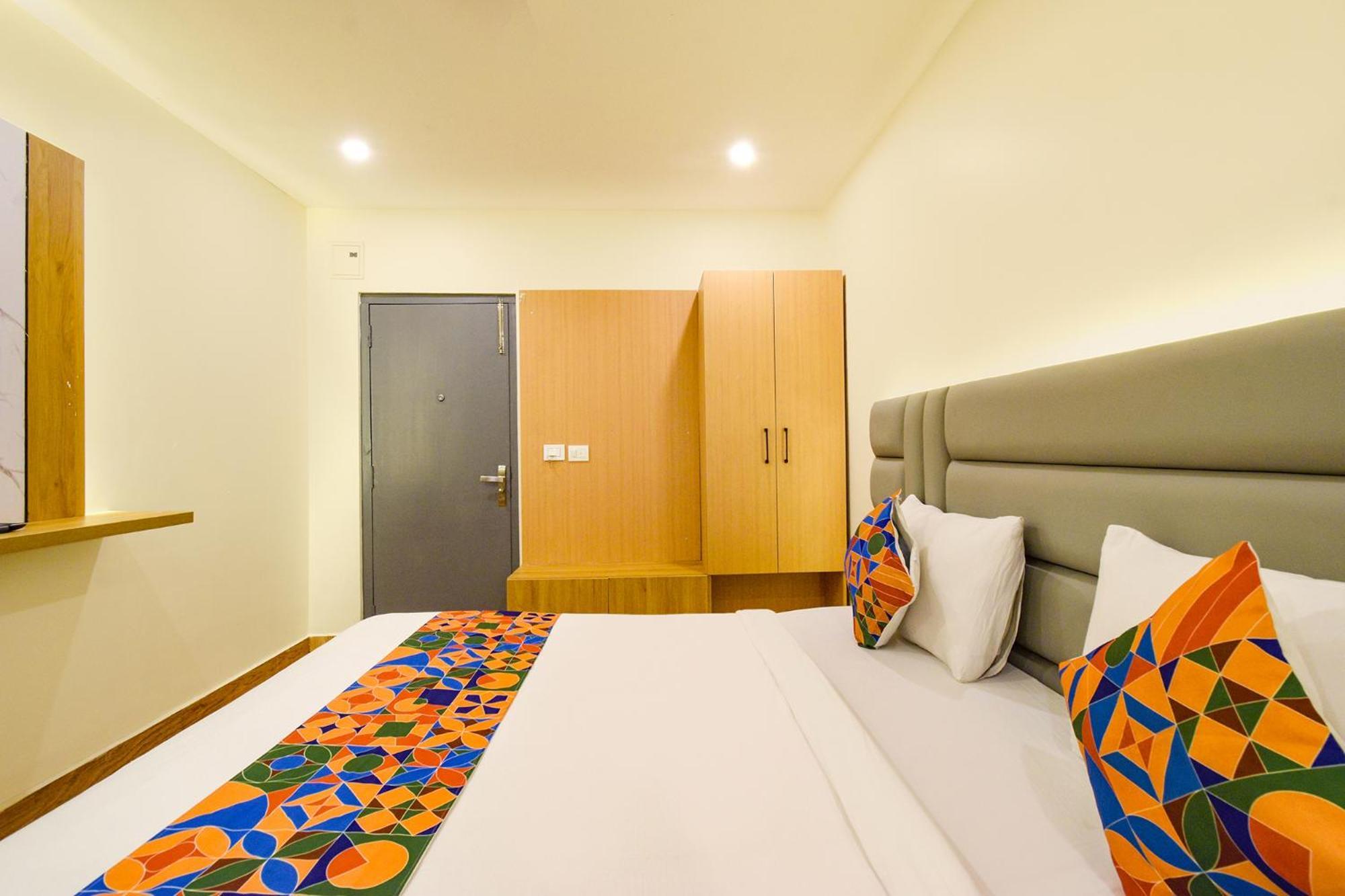 Fabhotel White Ridge - Kondapur Kondapur  Екстериор снимка