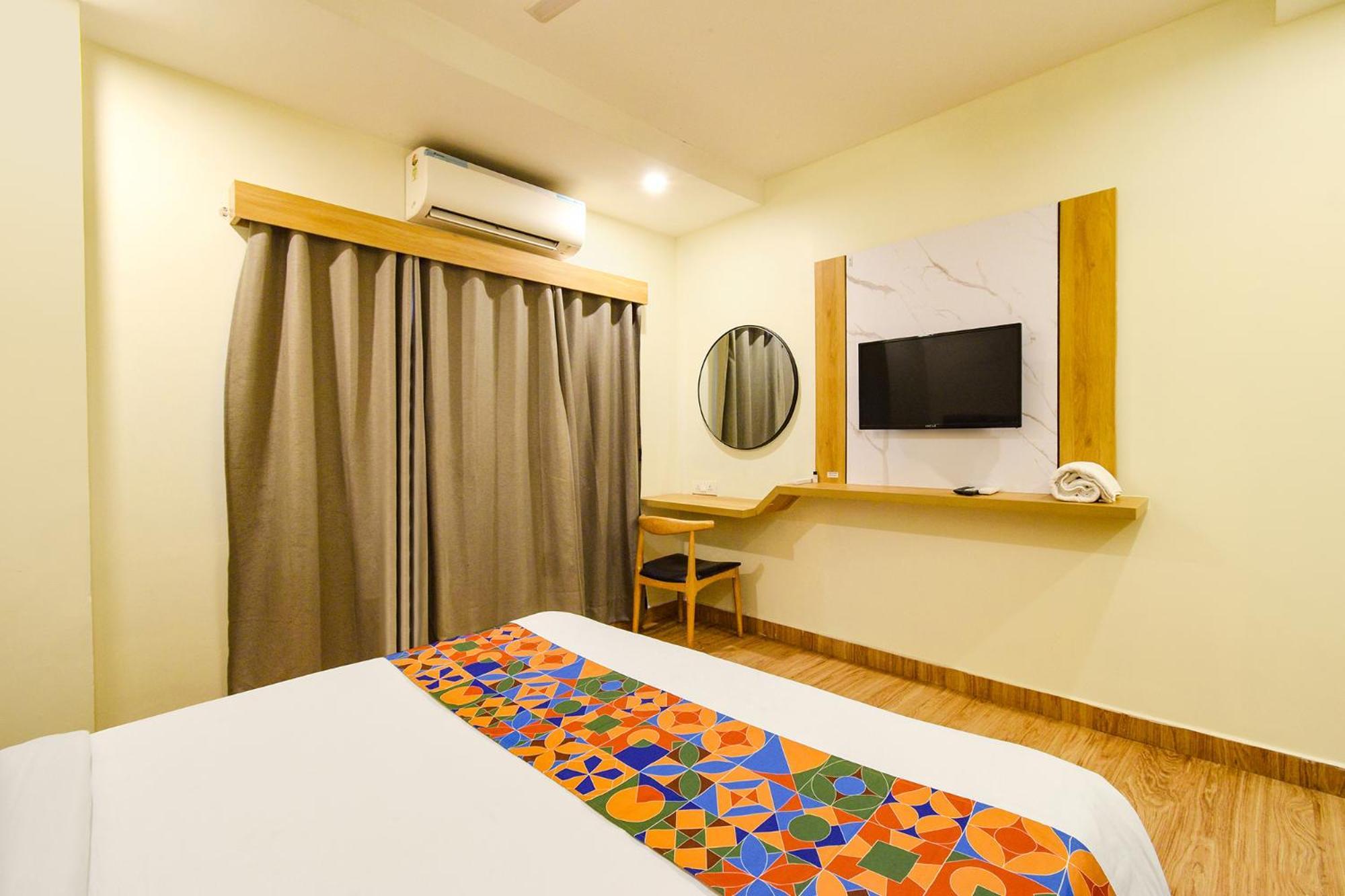 Fabhotel White Ridge - Kondapur Kondapur  Екстериор снимка